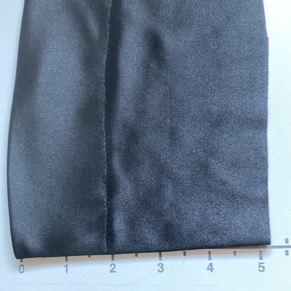 scrap fabric black satin feel with stretch - Picture 3 of 7